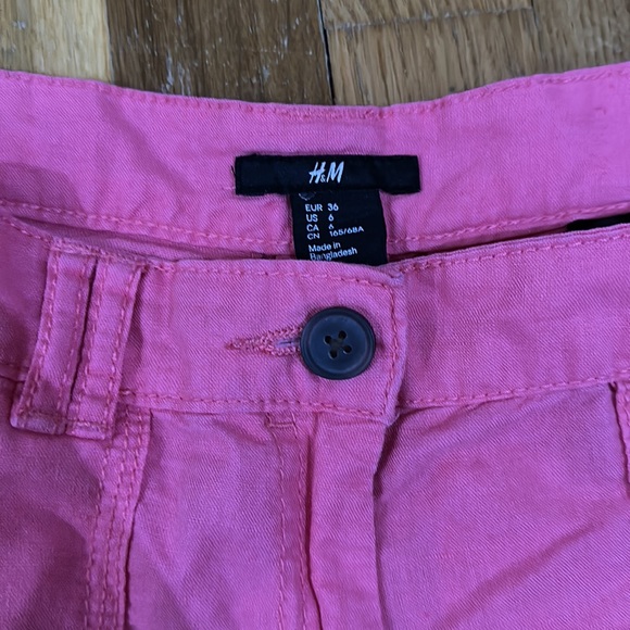 H&M - Picture 2 of 2